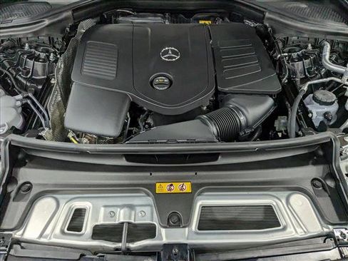 Used 2025 Mercedes-Benz GLC 300 GLC 300 image 15