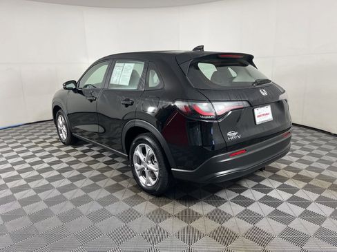 Certified 2024 Honda HR-V LX image 3
