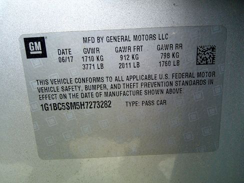 Used 2017 Chevrolet Cruze LS image 48