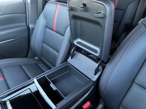 New 2026 Chevrolet Traverse RS w/ LPO, Floor Liner Package AWD/4WD image 35