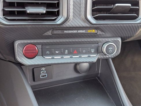 Used 2025 Ford Mustang Coupe image 28