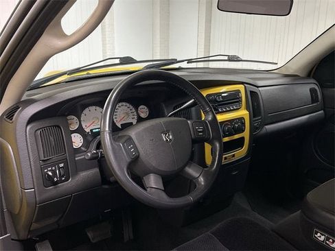 Used 2004 Dodge Ram 1500 Truck SLT w/ Sport Appearance Group image 10