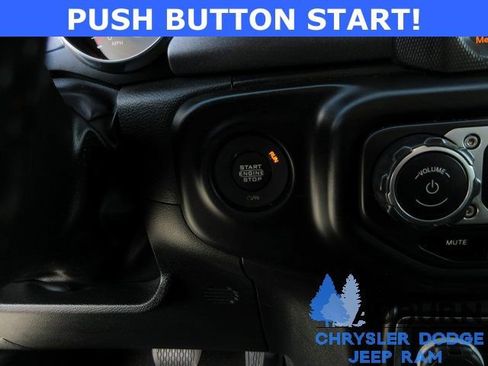 Used 2022 Jeep Gladiator Mojave w/ LED Lighting Group image 18