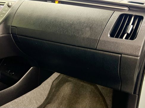 Used 2015 Toyota Prius Two image 35