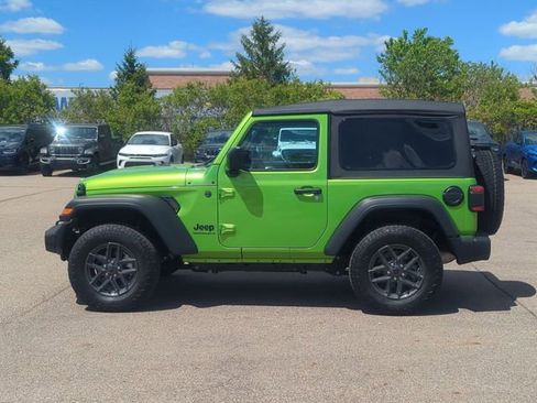 Used 2025 Jeep Wrangler Sport AWD/4WD image 6