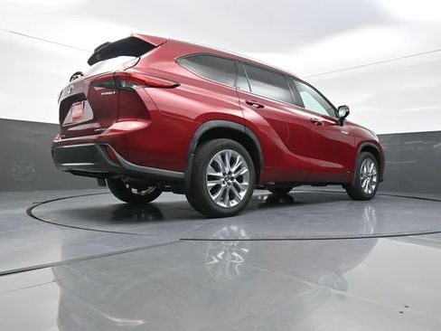 Used 2021 Toyota Highlander Limited AWD/4WD image 36