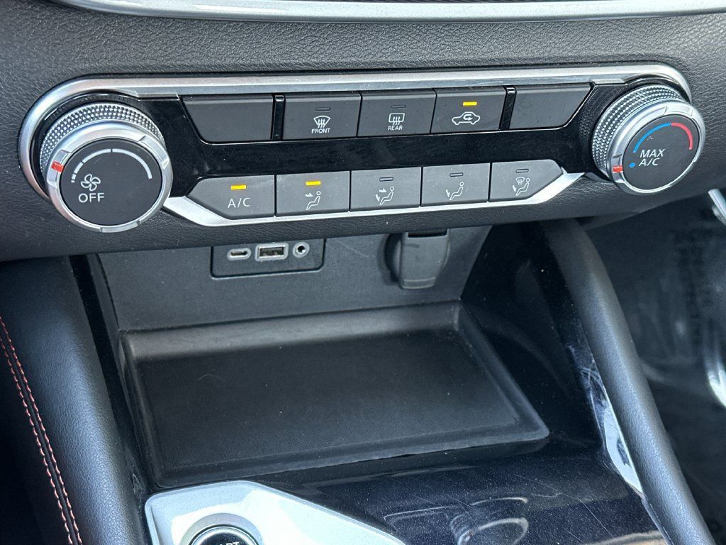 Used 2025 Nissan Altima 2.5 SR FWD image 18
