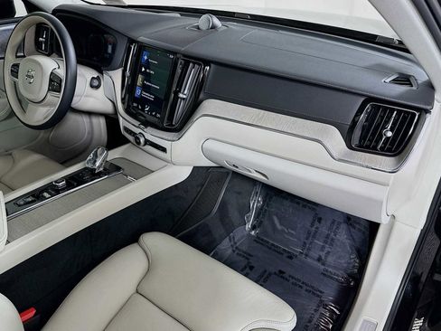 Used 2020 Volvo XC60 T8 Inscription w/ Protection Package Premier image 27