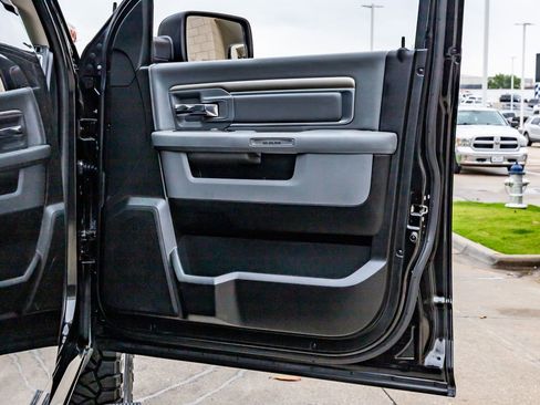 Used 2017 RAM 1500 Lone Star AWD/4WD image 36