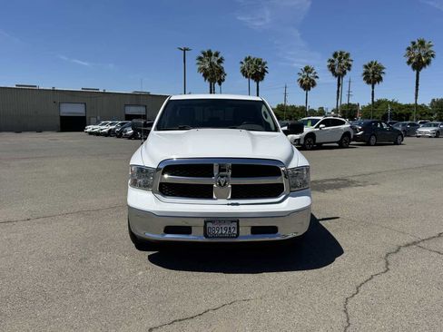 Used 2015 RAM 1500 Classic SLT RWD image 4