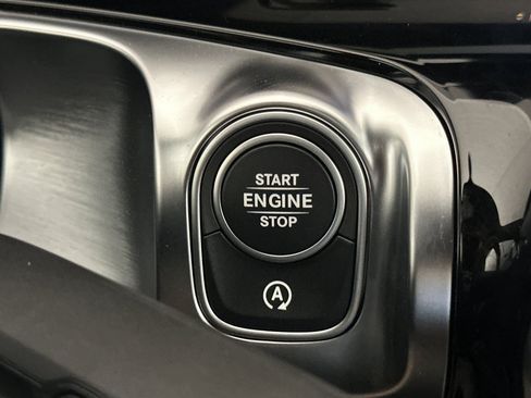New 2025 Mercedes-Benz GLB 250 4MATIC image 21