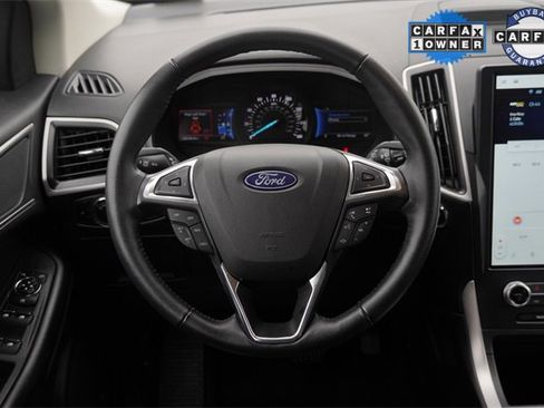 Used 2024 Ford Edge SEL image 16