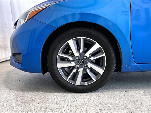 Used 2023 Nissan Versa SV FWD image 6