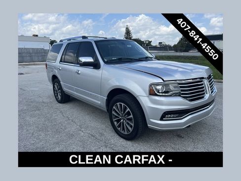Used 2017 Lincoln Navigator Select RWD image 1