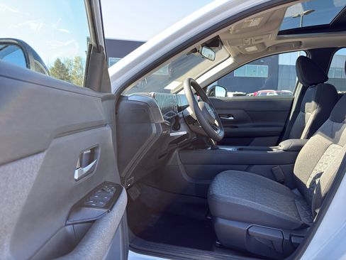 New 2026 Nissan Kicks SV w/ SV Premium Package image 11