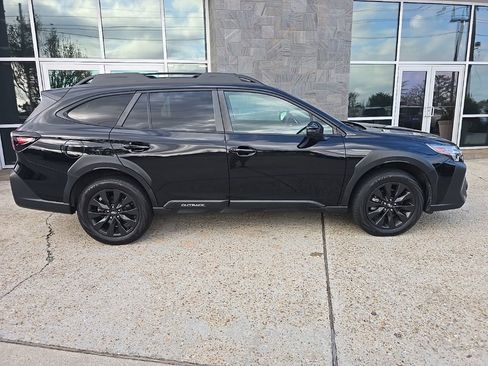 Used 2023 Subaru Outback Onyx Edition XT image 12