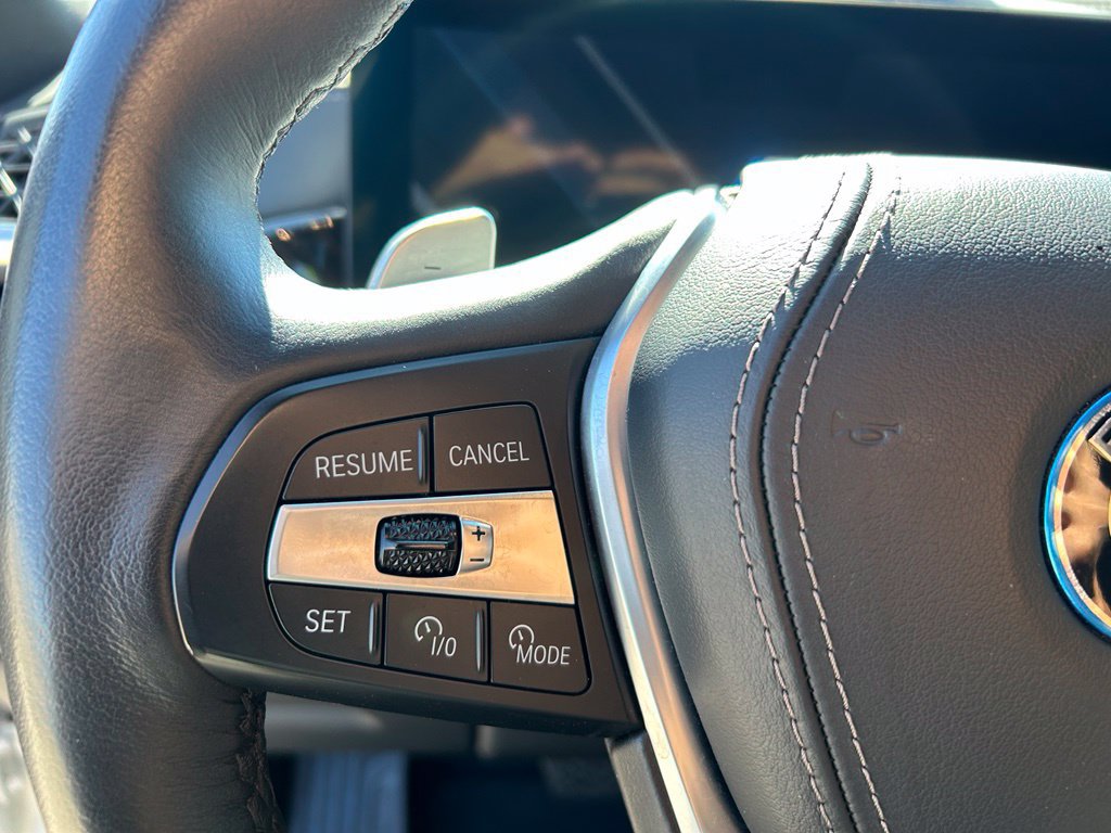 Used 2025 BMW X5 xDrive50e AWD/4WD image 15