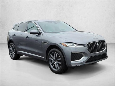 Used 2025 Jaguar F-PACE R-Dynamic S image 3