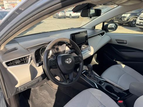 Used 2022 Toyota Corolla LE image 10
