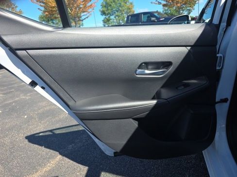 Used 2023 Nissan Sentra SV image 17