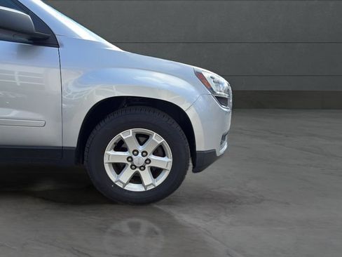 Used 2016 GMC Acadia SLE image 14