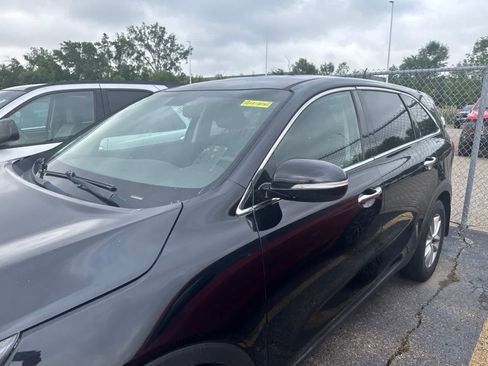 Used 2018 Kia Sorento L FWD image 26