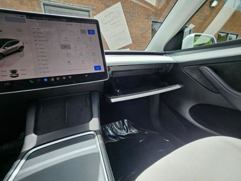 Used 2023 Tesla Model Y Long Range AWD/4WD image 57