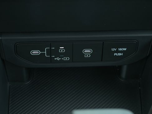 Used 2025 Kia K4 FWD image 25