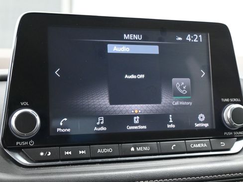 Used 2021 Nissan Rogue SV image 12