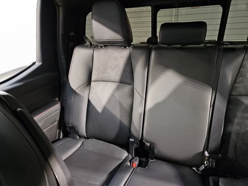 Used 2025 Toyota Tacoma TRD Pro image 12