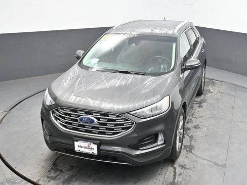 Used 2019 Ford Edge Titanium w/ Cold Weather Package AWD/4WD image 22