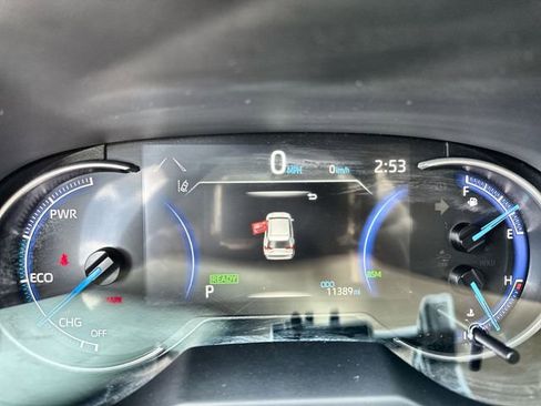 Used 2025 Toyota RAV4 XLE w/ Convenience Package image 24