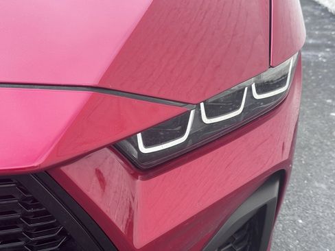 Used 2024 Ford Mustang GT Premium image 5