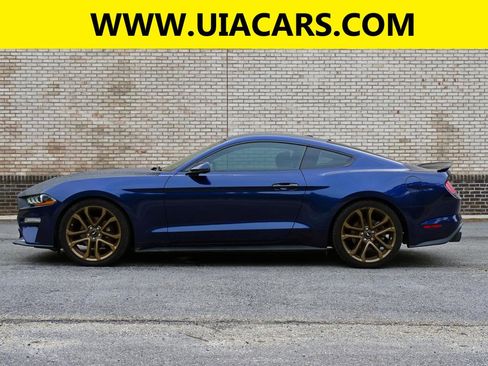 Used 2019 Ford Mustang Premium RWD image 6
