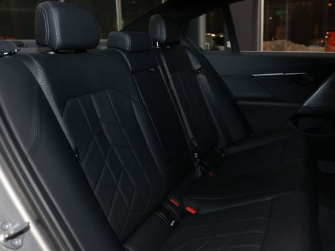 Used 2024 BMW 530i image 13