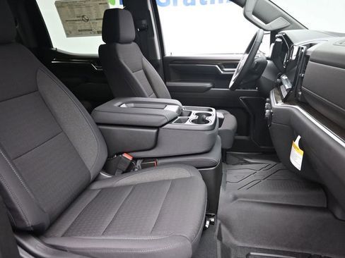 New 2026 Chevrolet Silverado 1500 LT AWD/4WD image 7