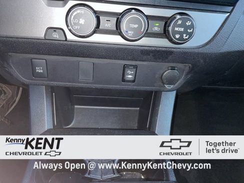 Used 2019 Toyota Tacoma SR w/ SX Package image 25