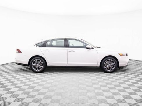 New 2026 Honda Accord EX-L image 7