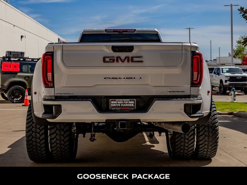 Used 2023 GMC Sierra 3500 Denali w/ Denali Ultimate Package image 7
