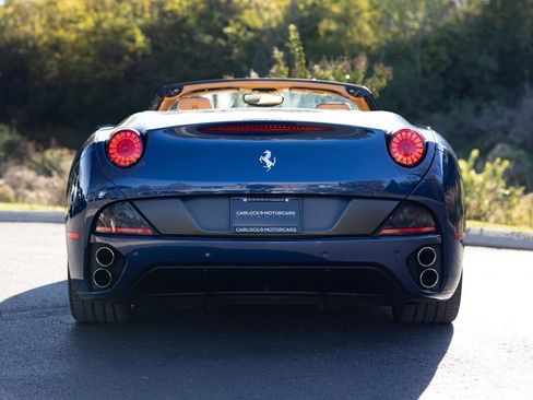 Used 2011 Ferrari California image 7