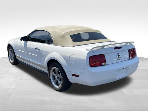 Used 2006 Ford Mustang Premium RWD image 11