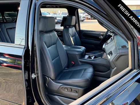 Used 2023 Chevrolet Suburban RST w/ Sport Performance Package AWD/4WD image 29