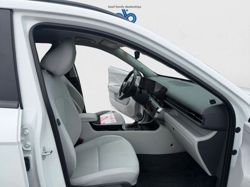 Used 2024 Hyundai Kona SEL AWD/4WD image 19