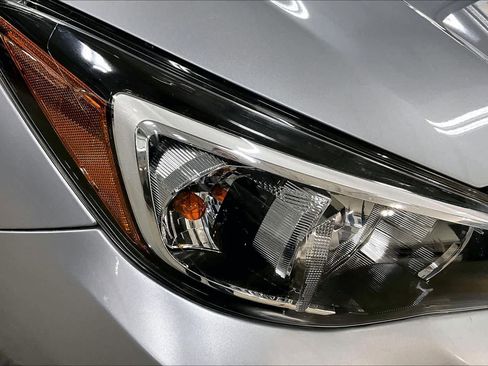 Used 2019 Subaru Crosstrek 2.0i Premium w/ Eyesight System image 26