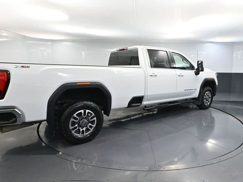 Used 2024 GMC Sierra 3500 SLE w/ SLE Convenience Package image 6