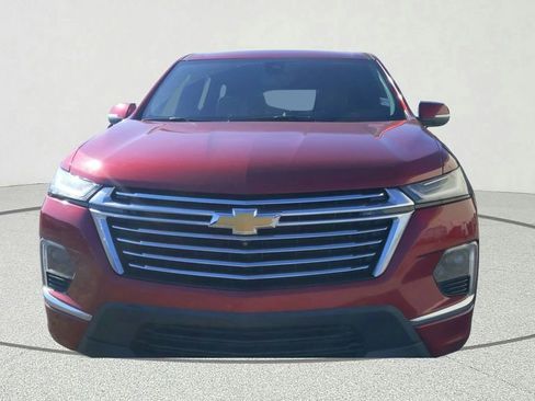 Used 2023 Chevrolet Traverse Premier image 2
