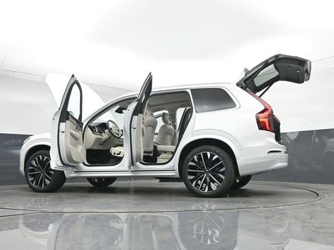 New 2026 Volvo XC90 T8 Ultra w/ Lounge Package AWD/4WD image 57