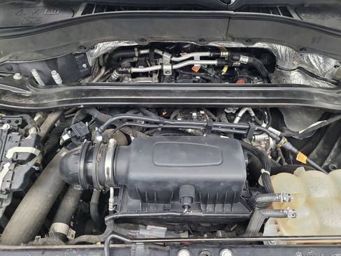 Used 2020 Ford Explorer Limited image 30