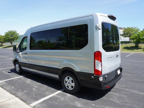 Used 2019 Ford Transit 350 XLT RWD image 12