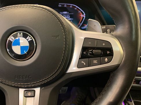 Used 2022 BMW X7 xDrive40i w/ M Sport Package AWD/4WD image 24